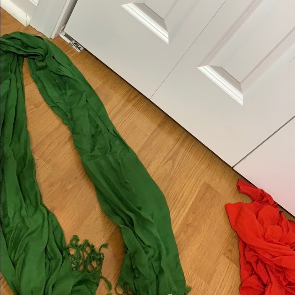Green scarf